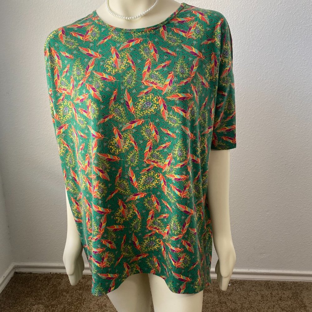 Lularoe Irma Top Green Feather Print Polyester Stretch Size L New